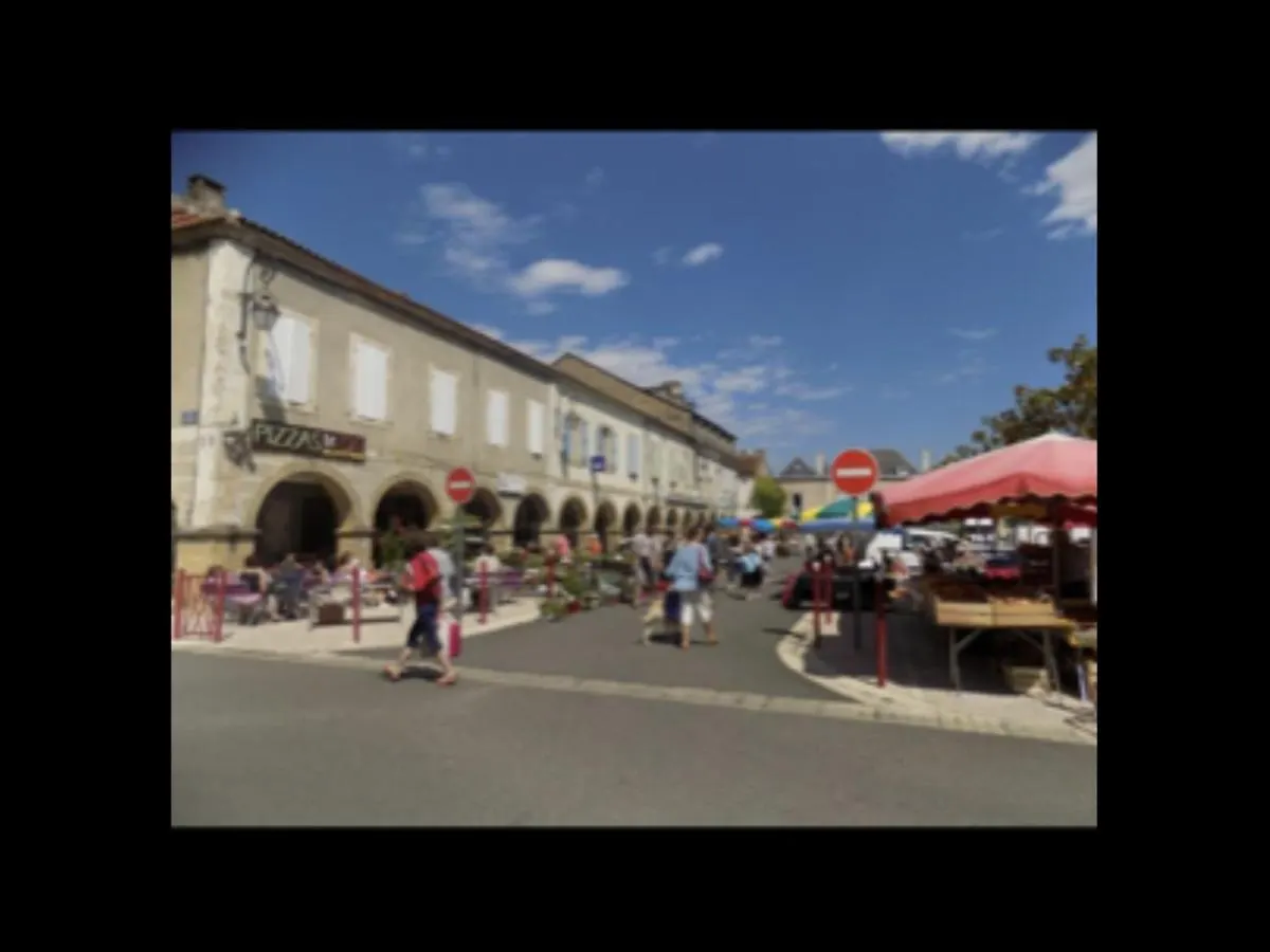 Bed and Breakfast No. 5 Plaisance 0*, Plaisance (Gers) Francie